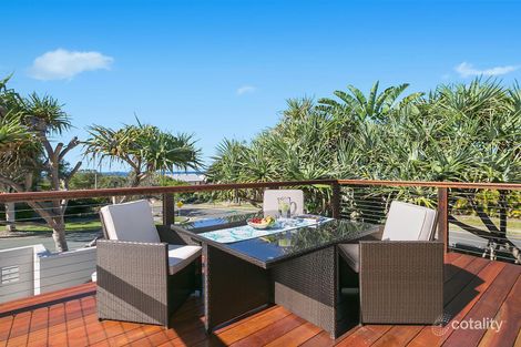 Property photo of 1/8 Orealla Crescent Sunrise Beach QLD 4567