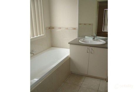 Property photo of 27 Egan Close Werribee VIC 3030
