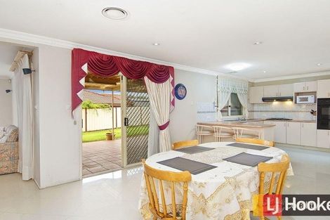 Property photo of 32 Hillview Place Glendenning NSW 2761