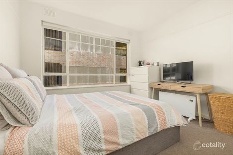 Property photo of 4B/200-202 Lower Heidelberg Road Ivanhoe East VIC 3079
