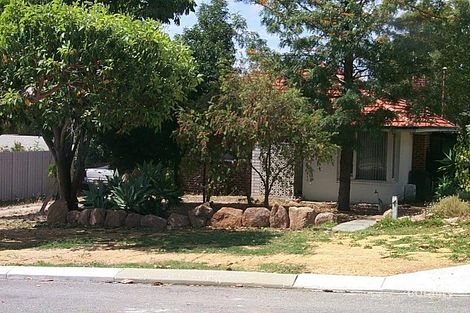 Property photo of 4 Paris Way Karrinyup WA 6018