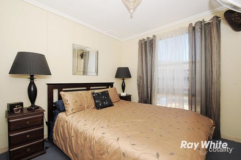 Property photo of 36 Valepark Crescent Cranbourne VIC 3977