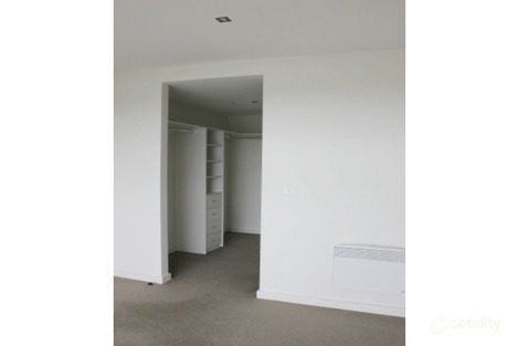 Property photo of 33/48 Eucalyptus Drive Maidstone VIC 3012