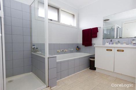 Property photo of 1/84 Fleetwood Drive Narre Warren VIC 3805