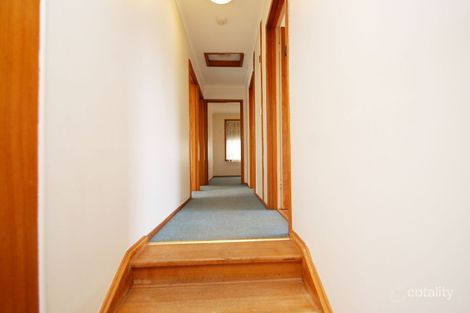 Property photo of 62 Ripplebrook Drive Broadmeadows VIC 3047