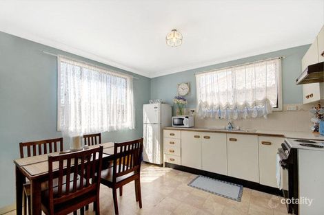 Property photo of 54 Angophora Crescent Kanahooka NSW 2530