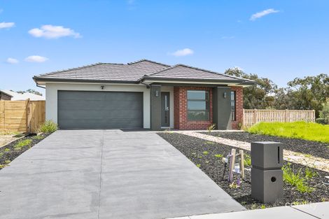 203 Riverwood Dr, Junction Village, VIC 3977