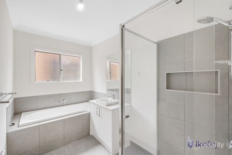 Property photo of 22 Equestria Boulevard Wollert VIC 3750