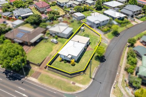 174 Ruthven St, North Toowoomba, QLD 4350