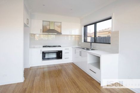 Property photo of 3/31 Lightwood Road Springvale VIC 3171