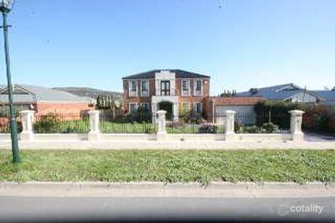 17 Helmsley Ave, Lysterfield, VIC 3156