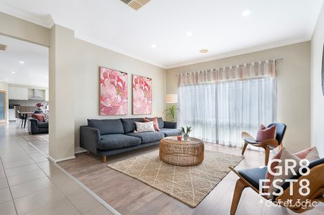 Property photo of 32 John Russell Road Cranbourne West VIC 3977