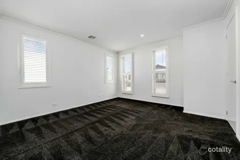 Property photo of 9 Carnegie Way Bendigo VIC 3550