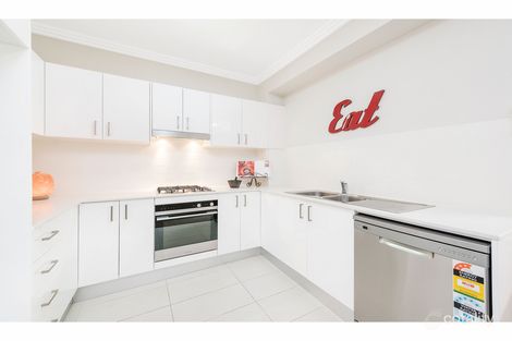 Property photo of 8/43 Santana Road Campbelltown NSW 2560