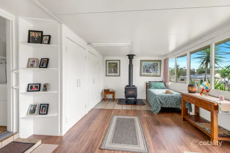 Property photo of 14 Donald Street Leyburn QLD 4365