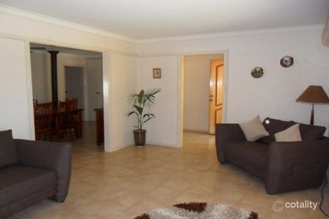 Property photo of 53 Kingsbridge Road Warnbro WA 6169