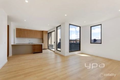 Property photo of 16 Hollywood Drive Roxburgh Park VIC 3064