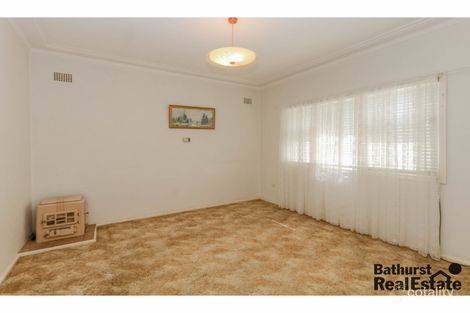 Property photo of 88 Esrom Street West Bathurst NSW 2795