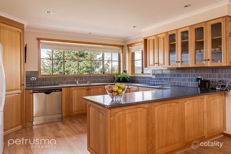 Property photo of 20 Radiata Drive Lindisfarne TAS 7015
