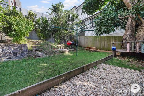 Property photo of 104 Lade Street Coorparoo QLD 4151