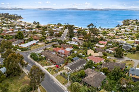 Property photo of 230 Roslyn Avenue Blackmans Bay TAS 7052