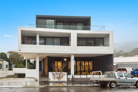 203/8 Railway Pde, Thirroul, NSW 2515