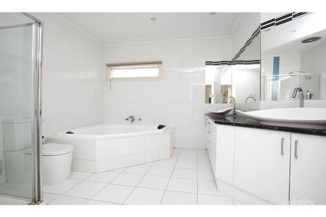 Property photo of 12 Wetherby Court Hillside VIC 3037