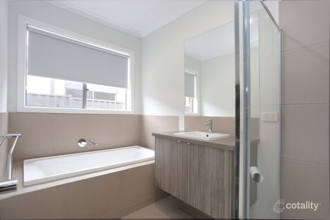 Property photo of 11 Hansen Road Wyndham Vale VIC 3024
