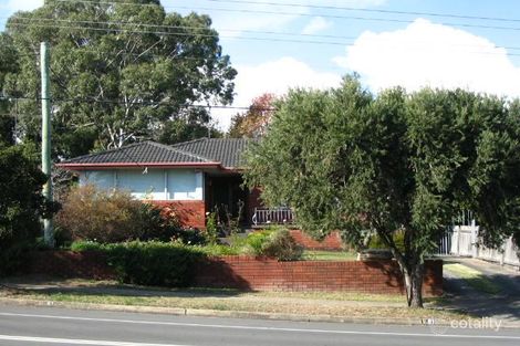 81 Ballandella Rd, Toongabbie, NSW 2146