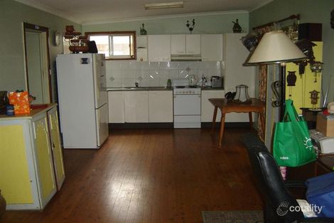 Property photo of 20 Murrumbong Road Summerland Point NSW 2259