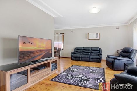 Property photo of 6 Todd Crescent Peakhurst NSW 2210