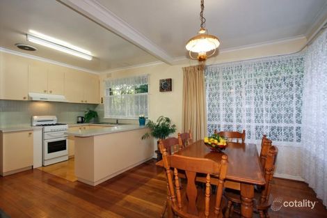 Property photo of 27 Middleborough Road Burwood VIC 3125