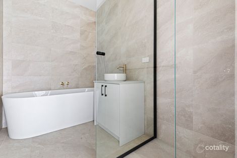 Property photo of 4 Meek Street Werribee VIC 3030