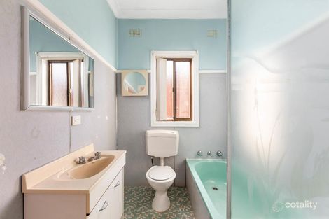 Property photo of 30 Weringa Avenue Lake Heights NSW 2502