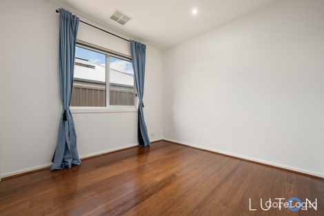 Property photo of 32 Leon Street Googong NSW 2620