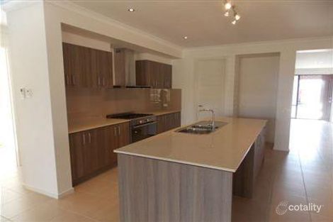 Property photo of 23 Stonegate Drive Wollert VIC 3750