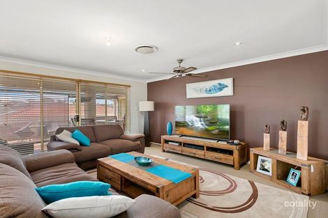 7 Tawanga Cl, Pacific Pines, QLD 4211