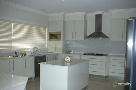 Property photo of 40 Bordeaux Crescent Castle Hill NSW 2154