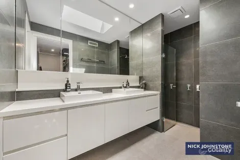 Property photo of 2A Ozone Street Hampton VIC 3188