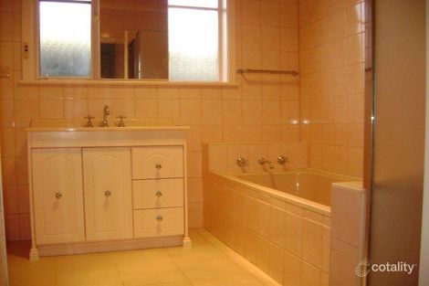 Property photo of 12 Myrtle Street Bentleigh VIC 3204