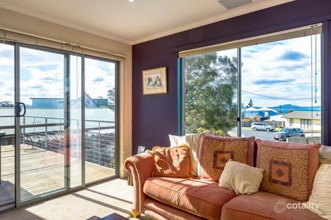 Property photo of 5/18 Meredith Court Swansea TAS 7190