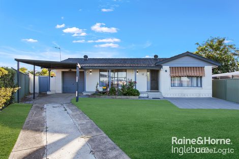 Property photo of 15 Nigel Place Macquarie Fields NSW 2564