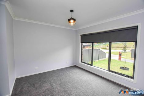 Property photo of 5 Tea Tree Close Myrtleford VIC 3737