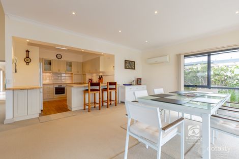 Property photo of 16 Aquarius Way Paynesville VIC 3880