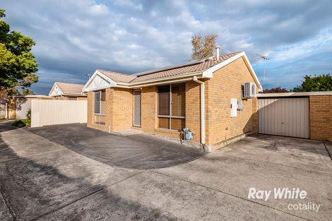 Property photo of 2/12 Milner Court Cranbourne VIC 3977