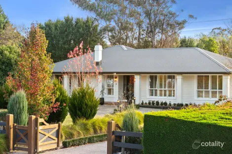 Property photo of 9 Timber Lane Woodend VIC 3442