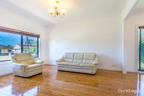 Property photo of 4 Banksia Crescent Fairfield East NSW 2165