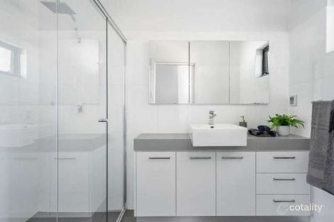 Property photo of 22 Ella Street Dover Gardens SA 5048