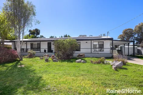 Property photo of 7 Condon Close Ladysmith NSW 2652