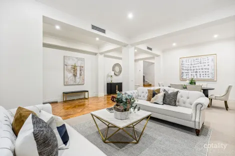 Property photo of 16 Hertford Crescent Balwyn VIC 3103